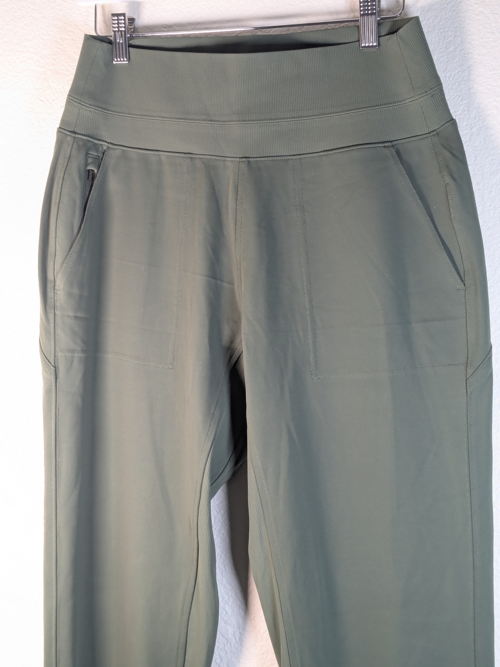 Athleta Brooklyn Jogger Olive Green Zip Pocket High Rise Pants M